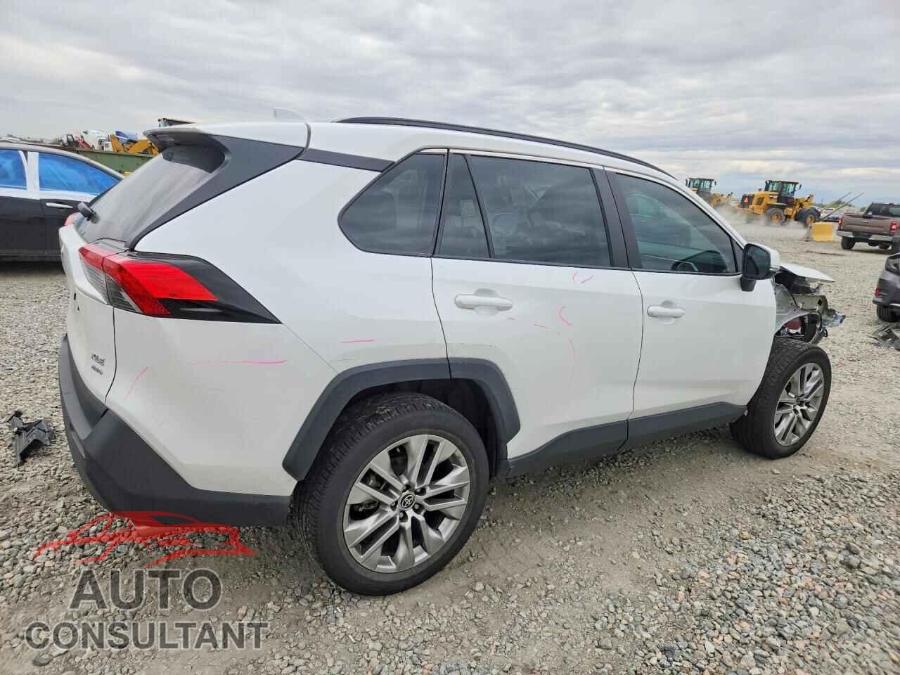 TOYOTA RAV4 2023 - 2T3A1RFV4PW406751