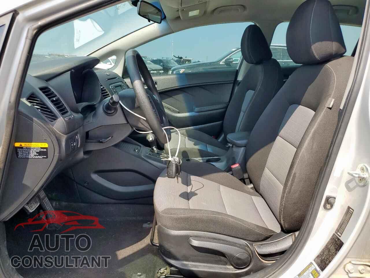 KIA FORTE 2016 - KNAFK5A85G5586923