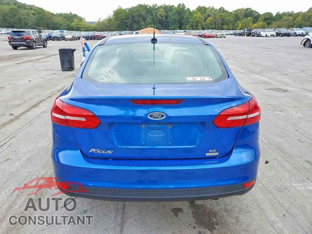 FORD FOCUS 2018 - 1FADP3FE0JL215675