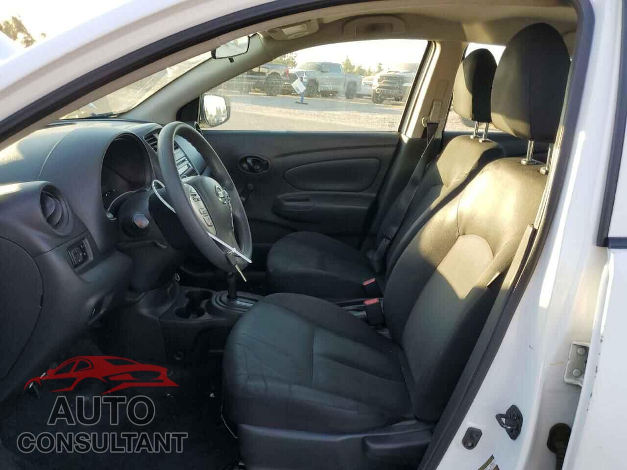 NISSAN VERSA 2018 - 3N1CN7AP2JL837357