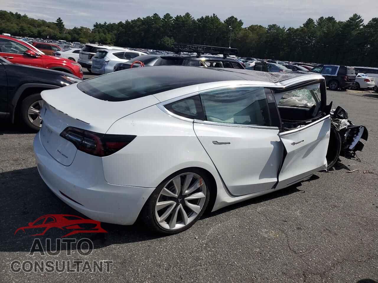TESLA MODEL 3 2018 - 5YJ3E1EB6JF122475