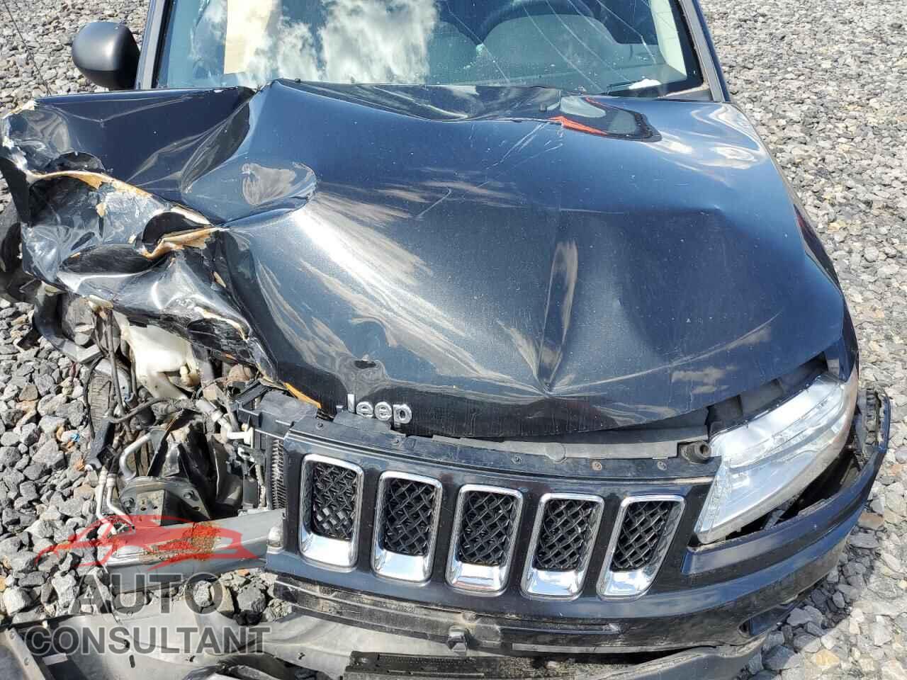 JEEP COMPASS 2011 - 1J4NF1FB9BD136572