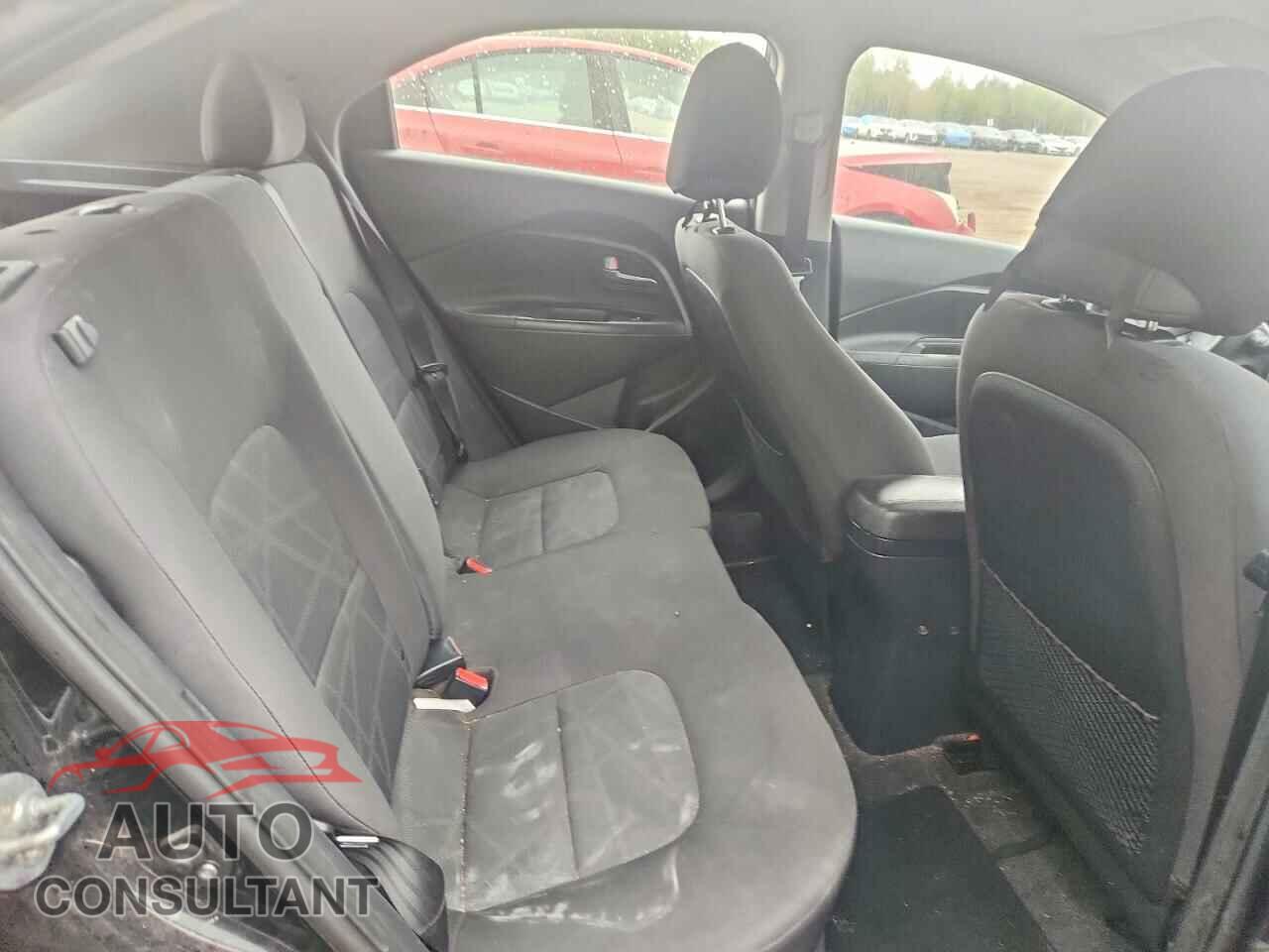 KIA RIO 2013 - KNADM5A35D6831537