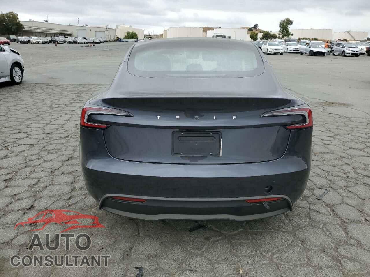 TESLA MODEL 3 2024 - 5YJ3E1EA6RF784057