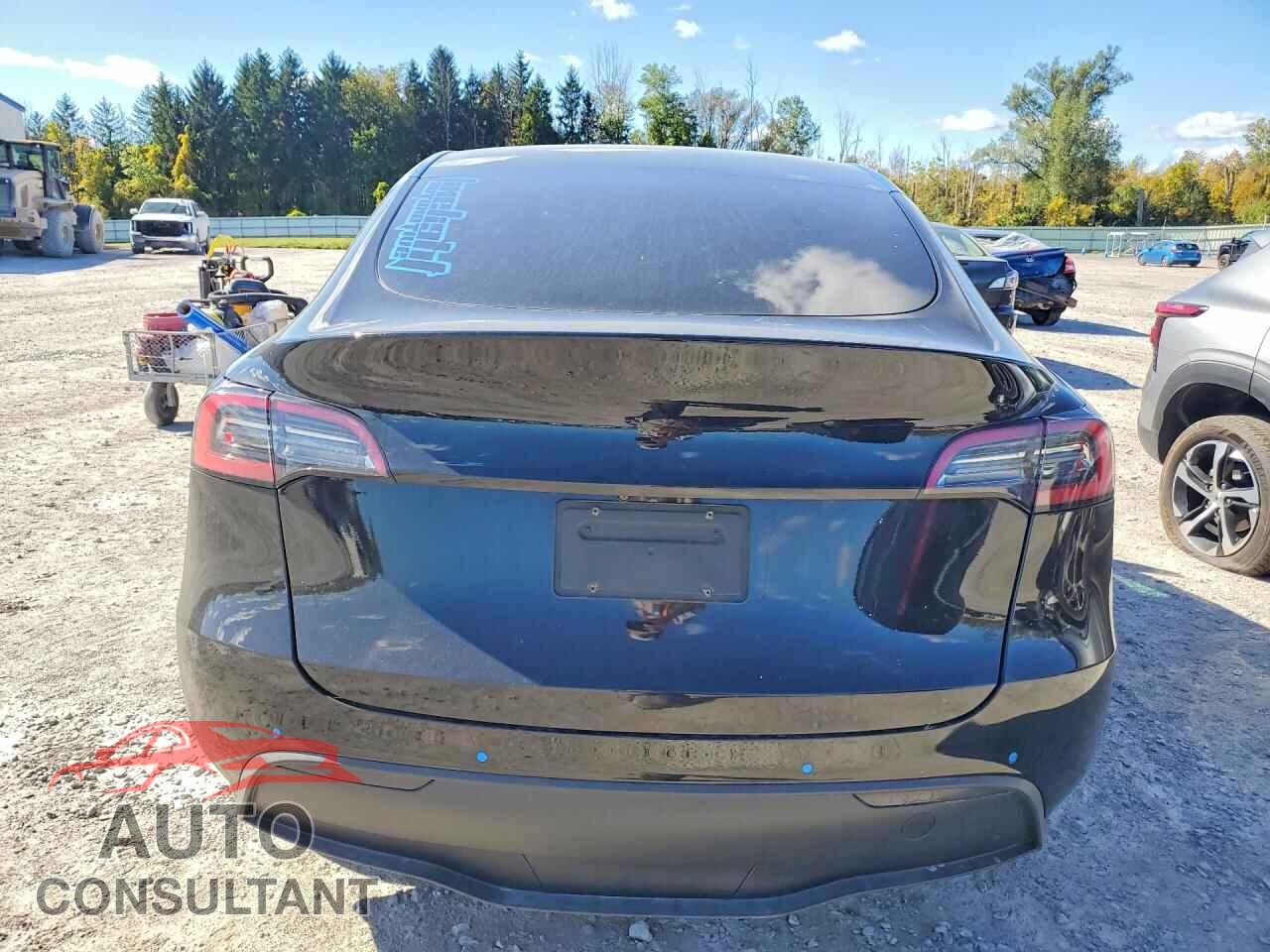 TESLA MODEL Y 2022 - 7SAYGDEE7NF431389