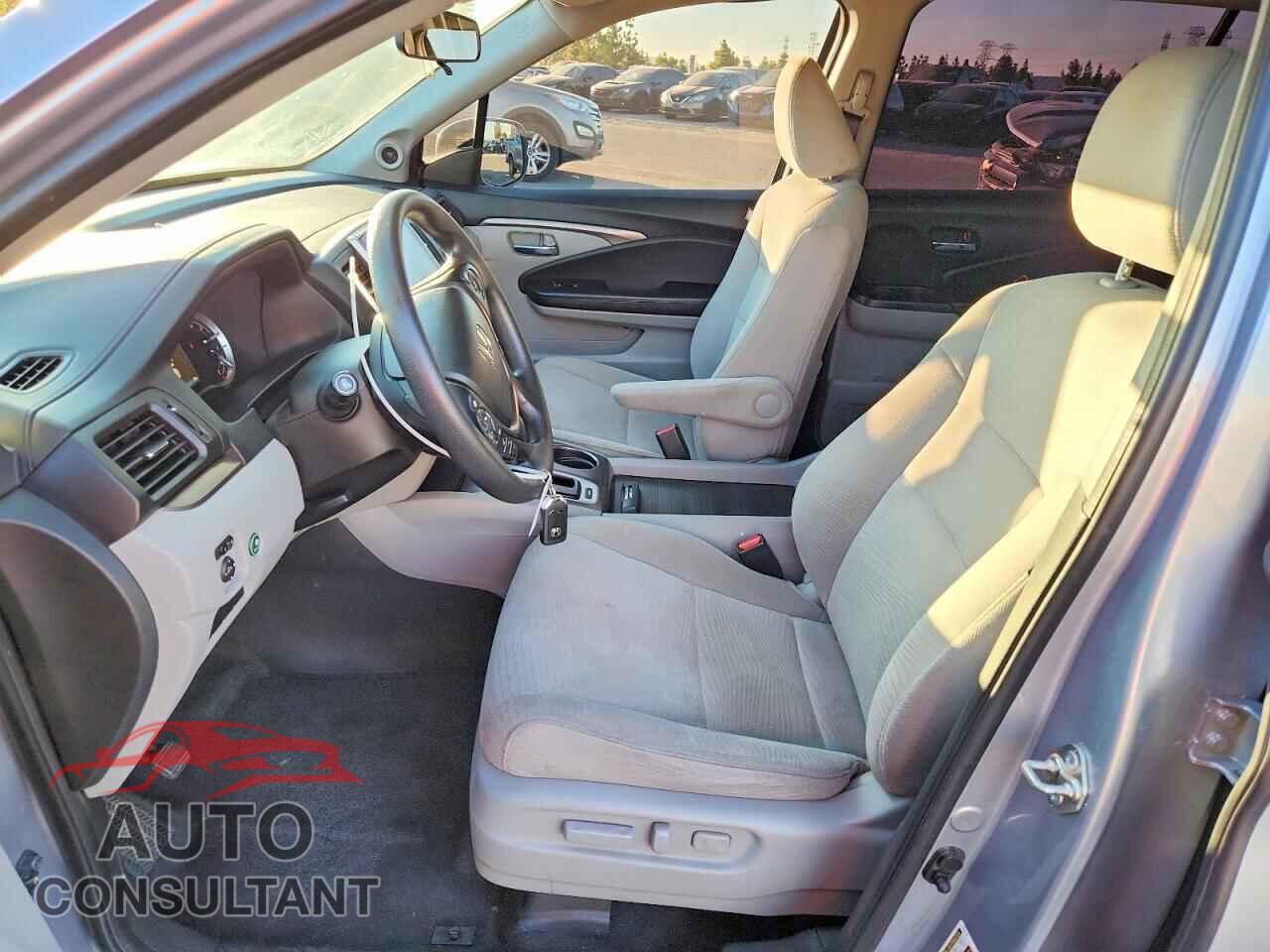 HONDA PILOT 2016 - 5FNYF5H3XGB045956