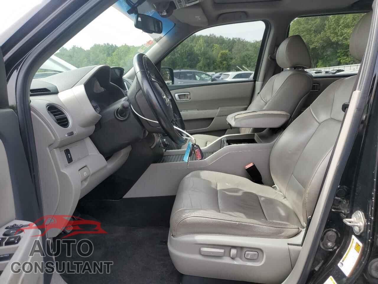 HONDA PILOT 2012 - 5FNYF4H7XCB072341