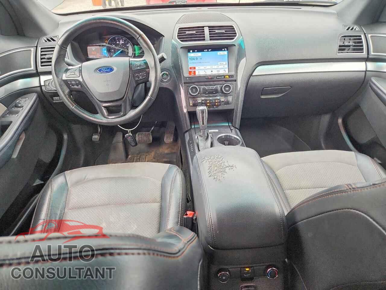 FORD EXPLORER 2017 - 1FM5K8D8XHGB37749