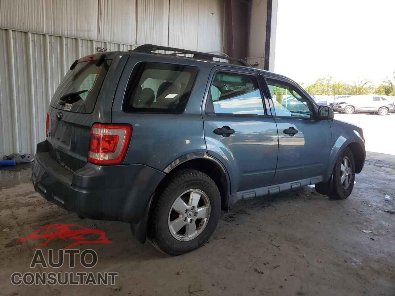 FORD ESCAPE 2011 - 1FMCU9C77BKB96701