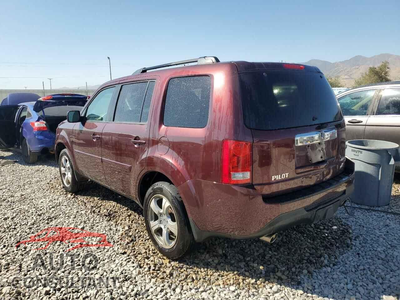 HONDA PILOT 2013 - 5FNYF4H51DB021729