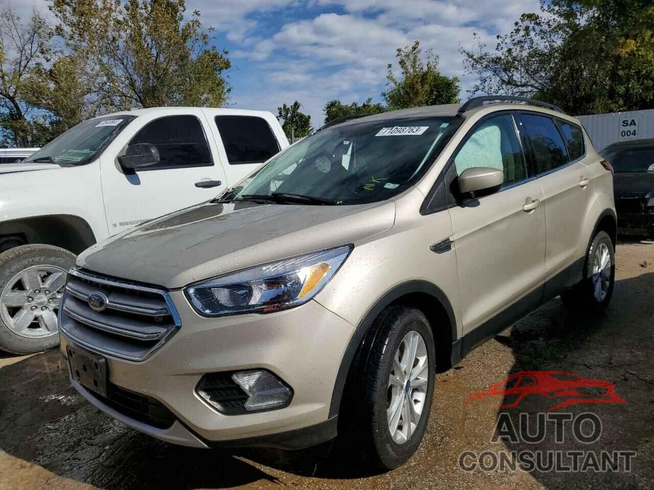 FORD ESCAPE 2018 - 1FMCU0GD2JUD02907