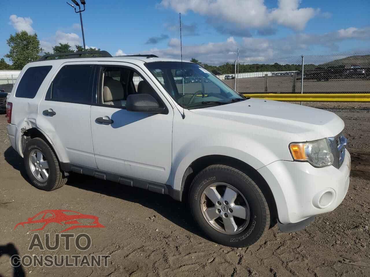 FORD ESCAPE 2011 - 1FMCU9D77BKB98981