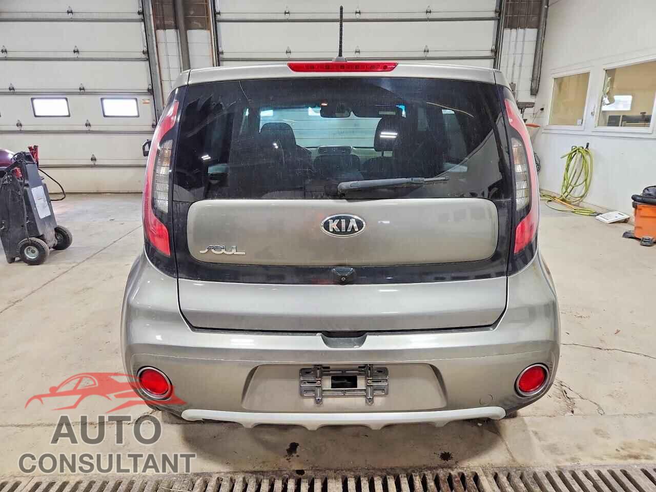 KIA SOUL 2017 - KNDJP3A52H7410135