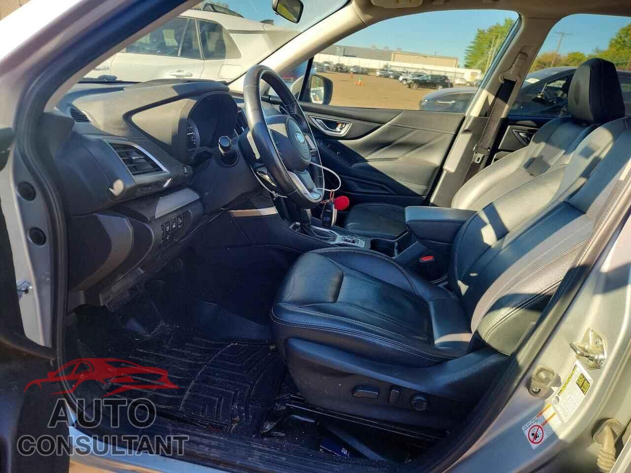 SUBARU FORESTER 2019 - JF2SKASC4KH454015