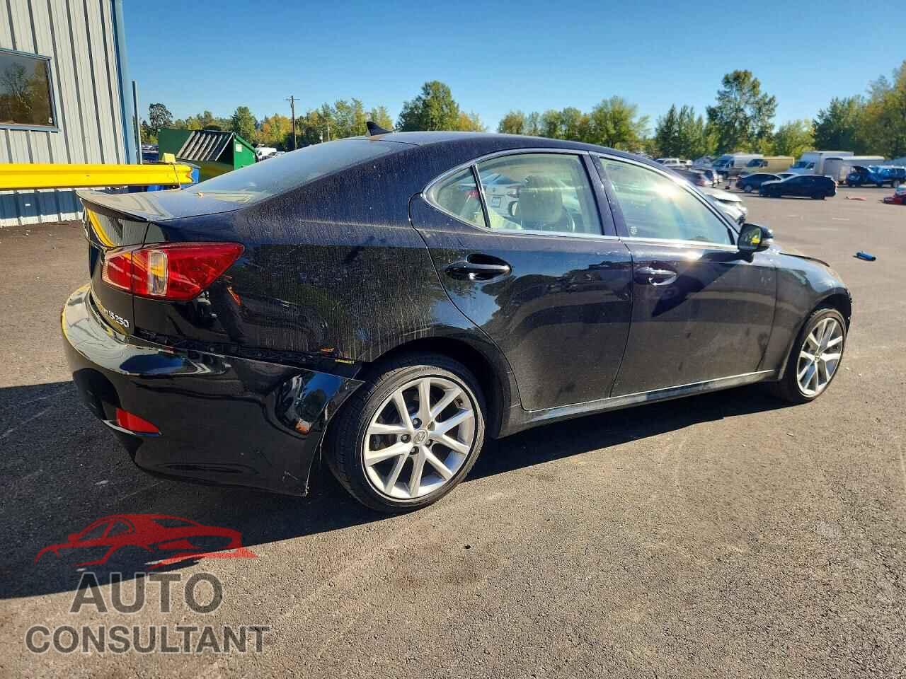 LEXUS IS 2012 - JTHCF5C25C5057807