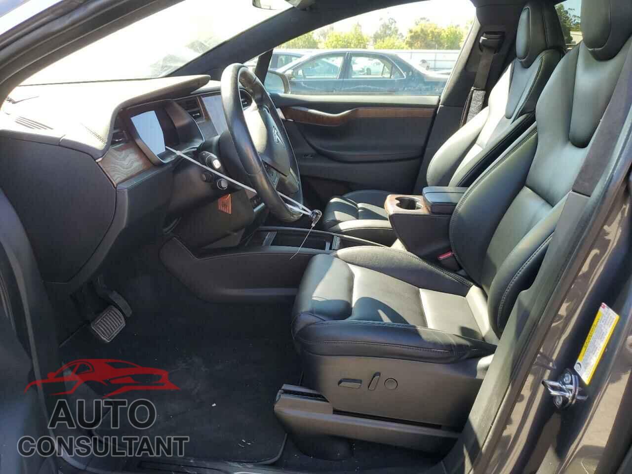 TESLA MODEL X 2020 - 5YJXCAE21LF286095