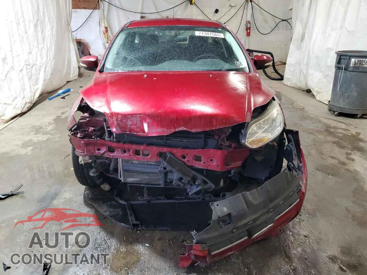 FORD FOCUS 2014 - 1FADP3K20EL127257