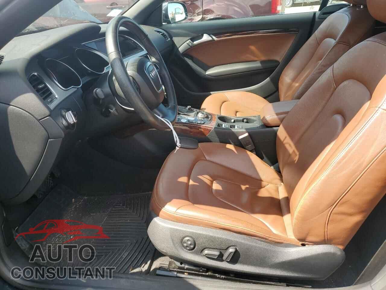 AUDI A5 2012 - WAULFAFH9CN001067