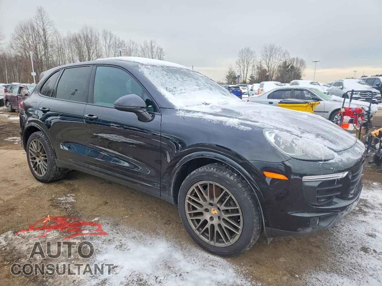 PORSCHE CAYENNE 2018 - WP1AA2A20JKA00971