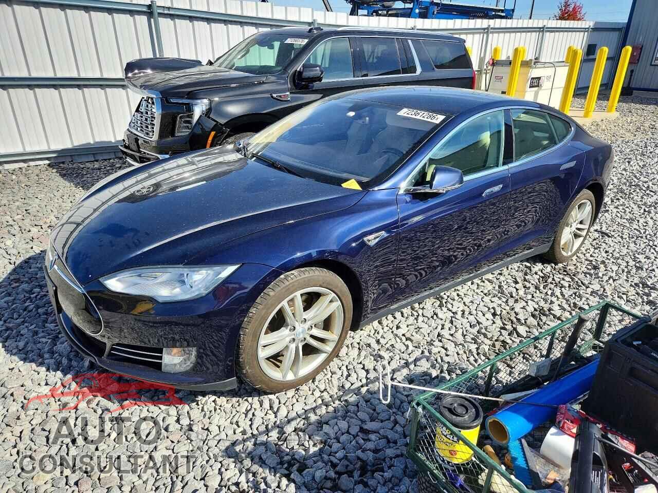 TESLA MODEL S 2014 - 5YJSA1H18EFP56144