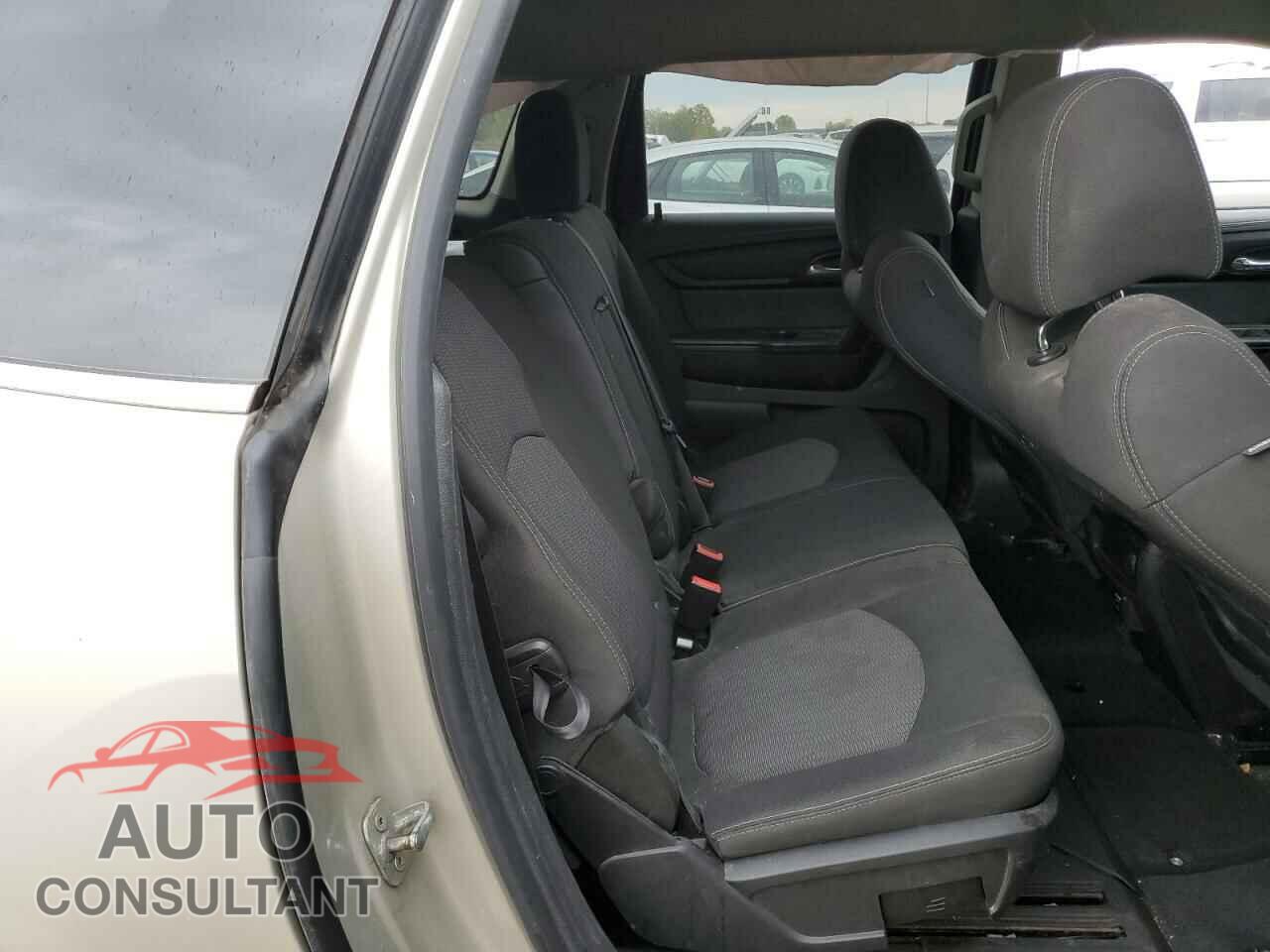 CHEVROLET TRAVERSE 2016 - 1GNKRGKD5GJ201671