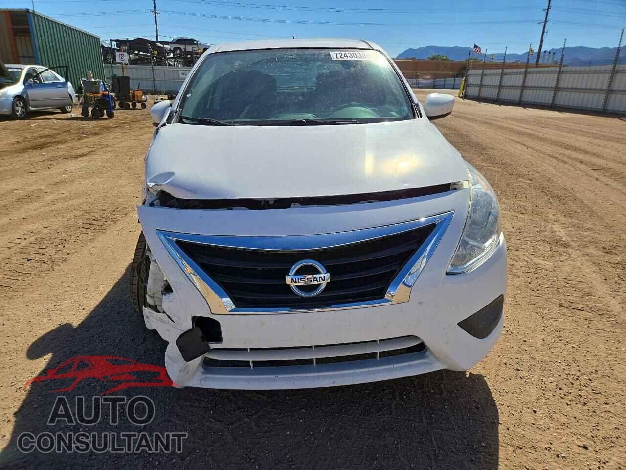 NISSAN VERSA 2017 - 3N1CN7AP3HL857028