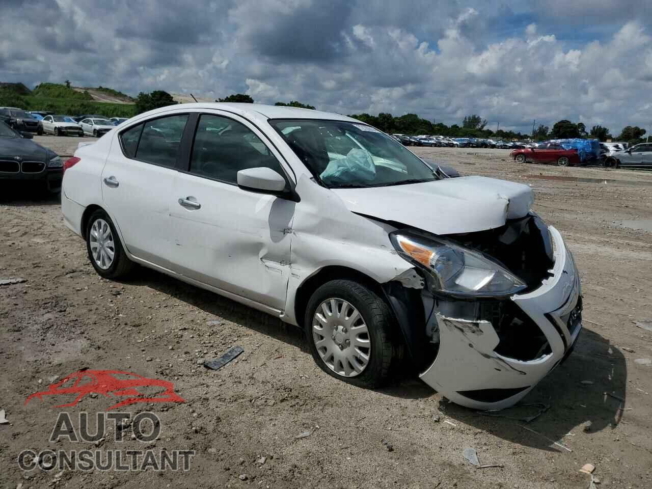 NISSAN VERSA 2019 - 3N1CN7AP2KL831687
