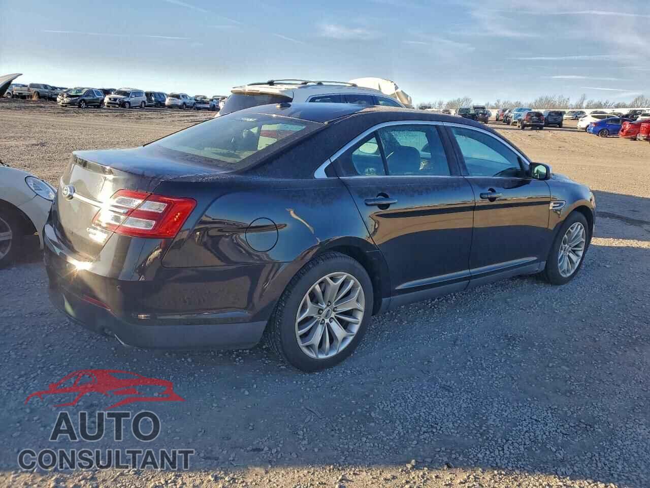 FORD TAURUS 2017 - 1FAHP2F83HG128149