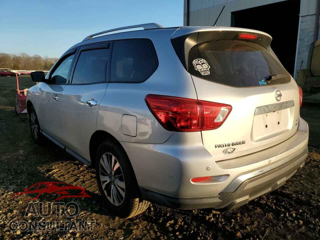 NISSAN PATHFINDER 2017 - 5N1DR2MM3HC617186