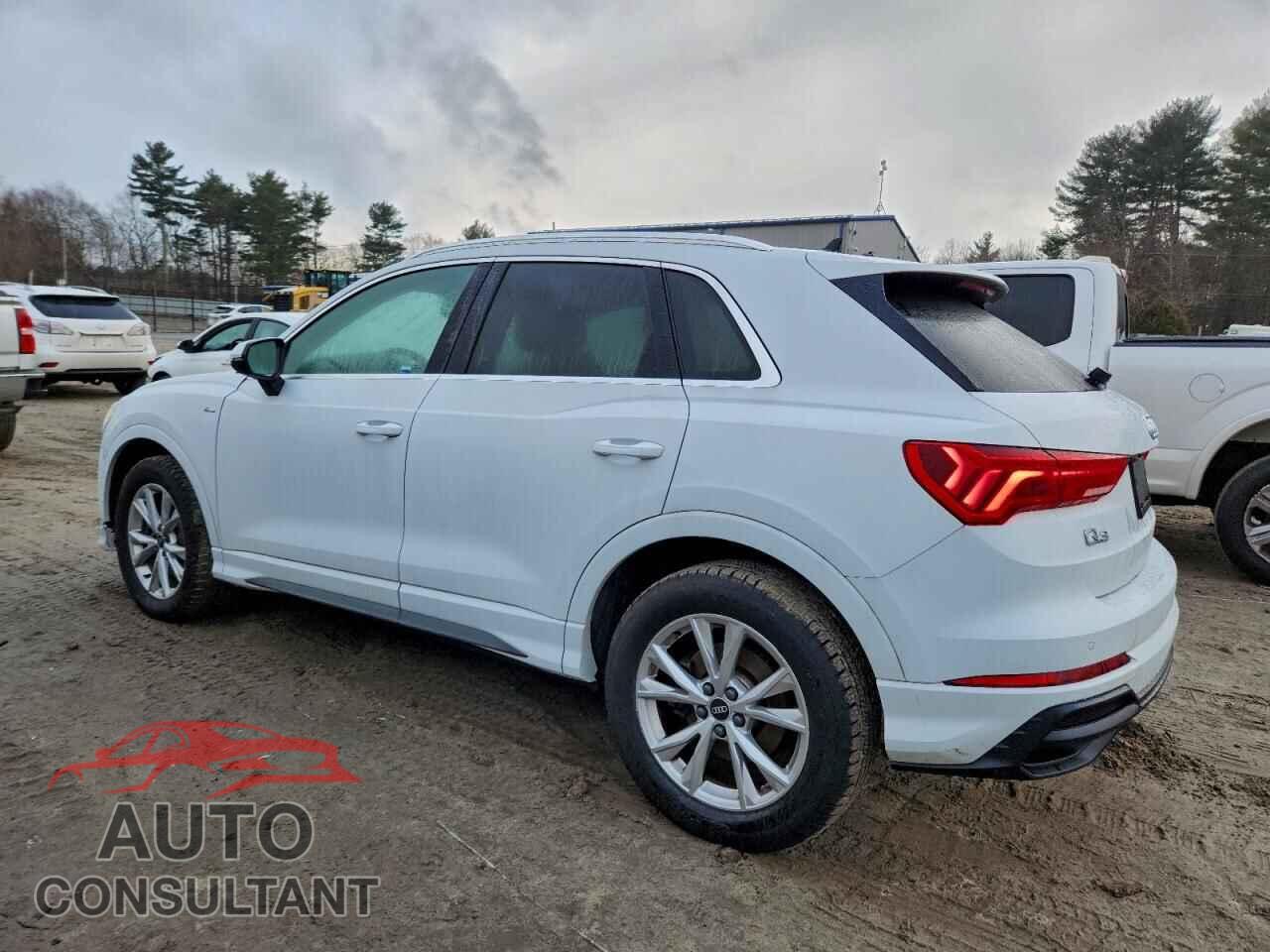 AUDI Q3 2021 - WA1EECF35M1051935