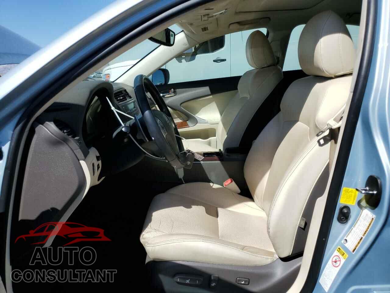 LEXUS IS 2012 - JTHBF5C28C5166337