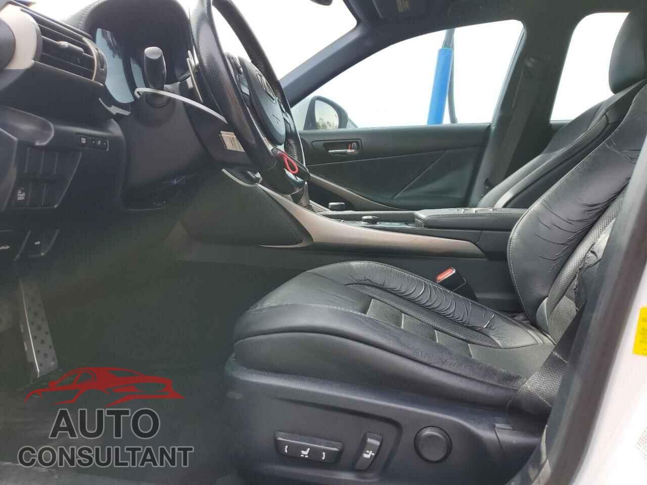 LEXUS IS 2016 - JTHBA1D27G5009197