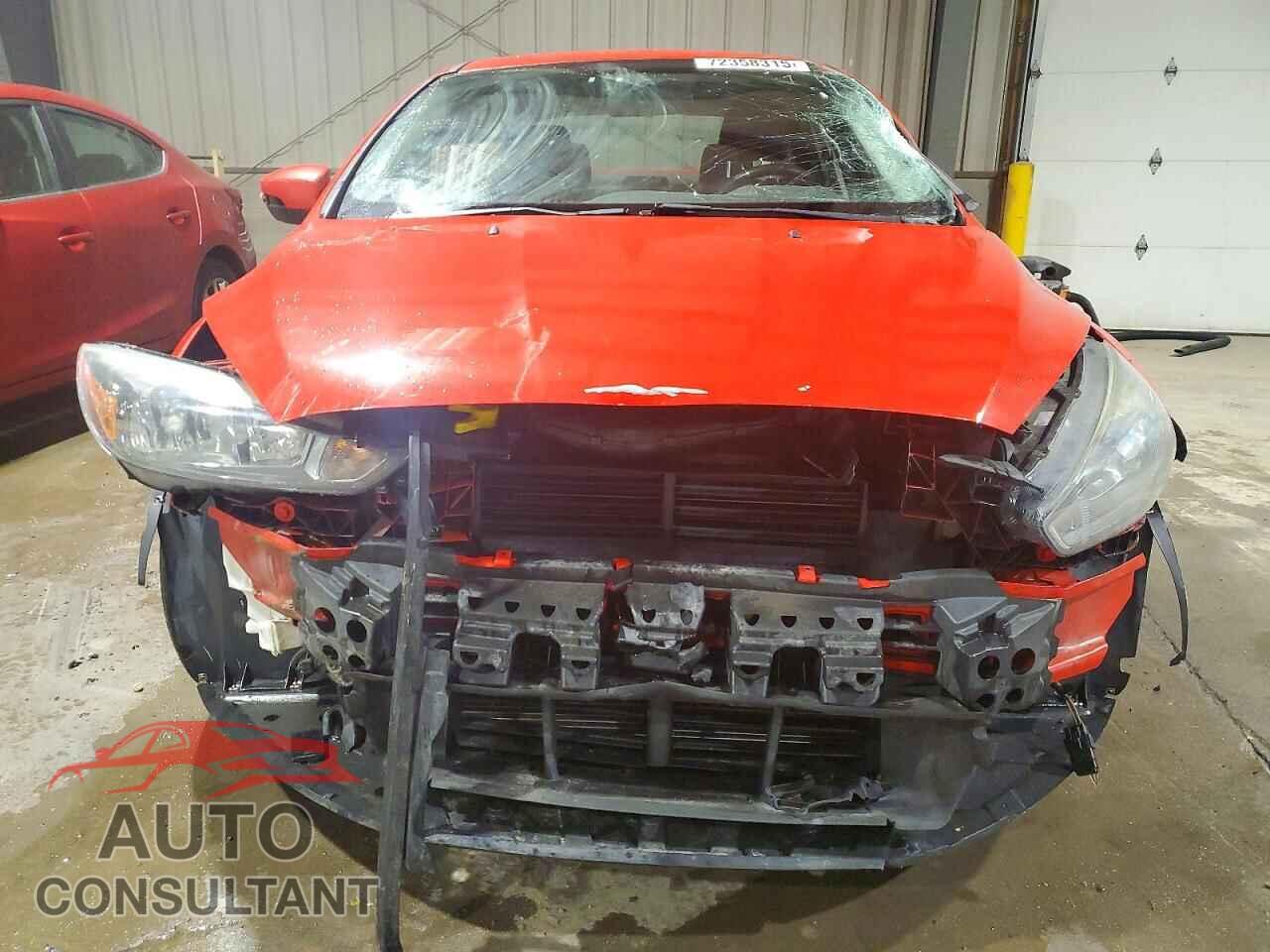 FORD FOCUS 2015 - 1FADP3F25FL336425