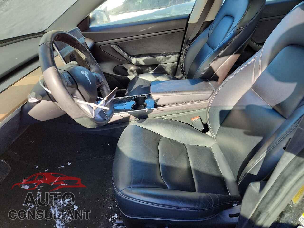 TESLA MODEL 3 2020 - 5YJ3E1EA3LF670086