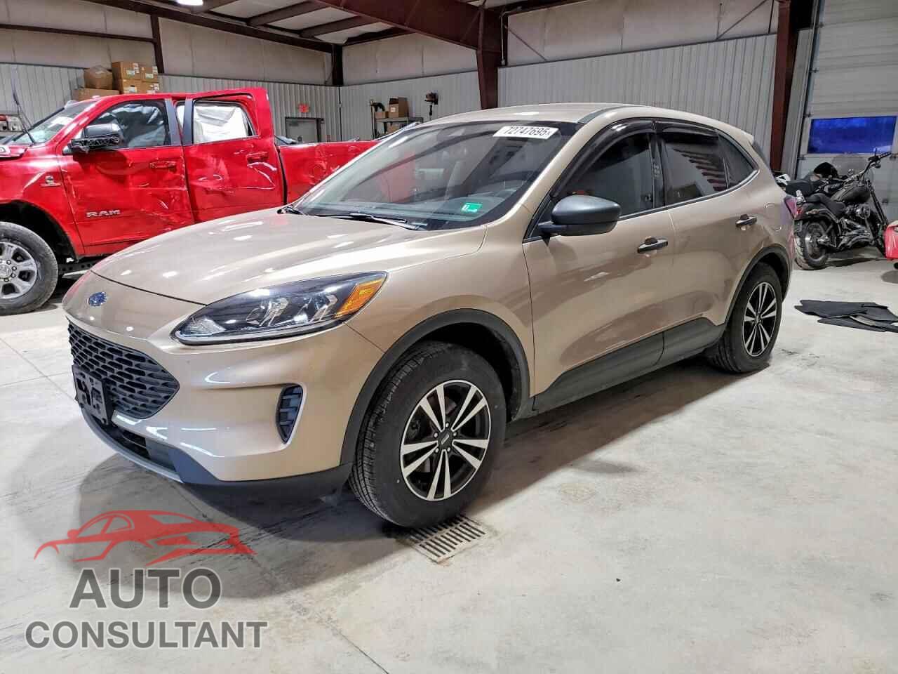 FORD ESCAPE 2020 - 1FMCU9F62LUB89731