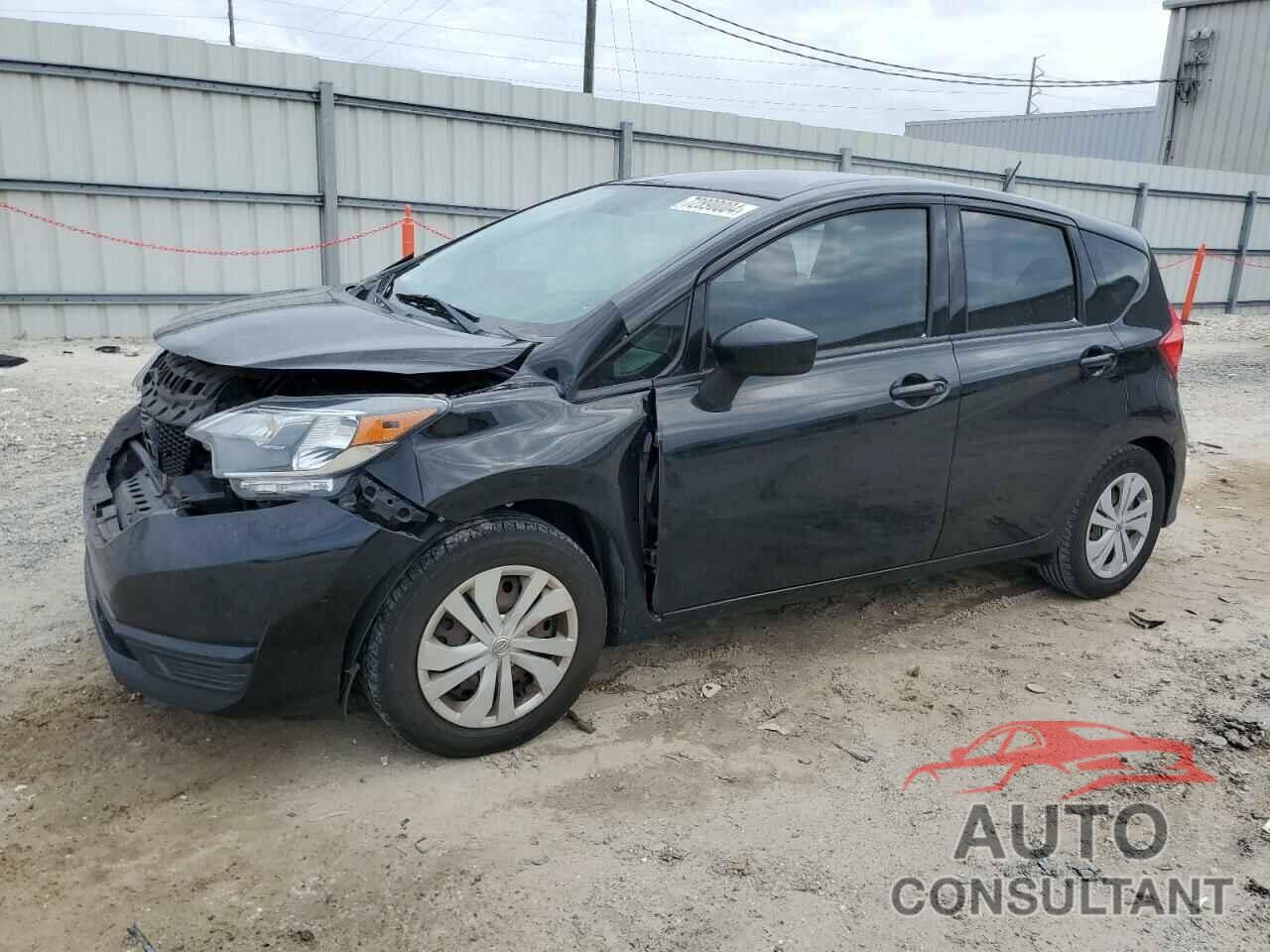 NISSAN VERSA 2018 - 3N1CE2CP6JL365888