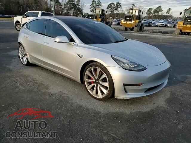 TESLA MODEL 3 2018 - 5YJ3E1EB8JF055233