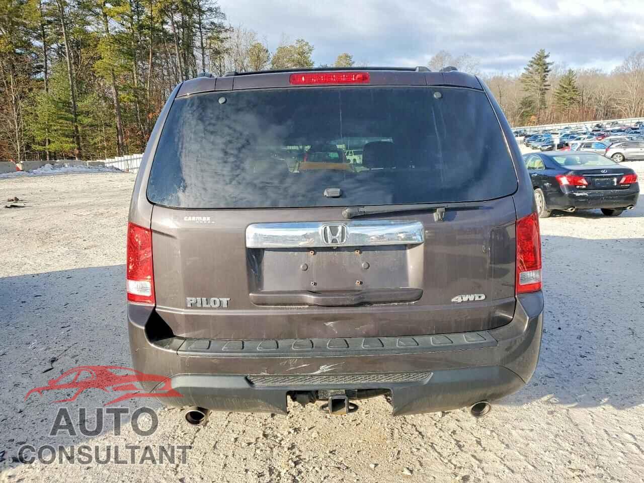 HONDA PILOT 2013 - 5FNYF4H73DB003184