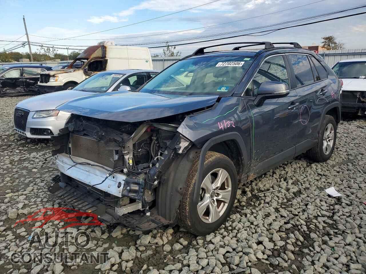 TOYOTA RAV4 2021 - JTMP1RFV9MD076026
