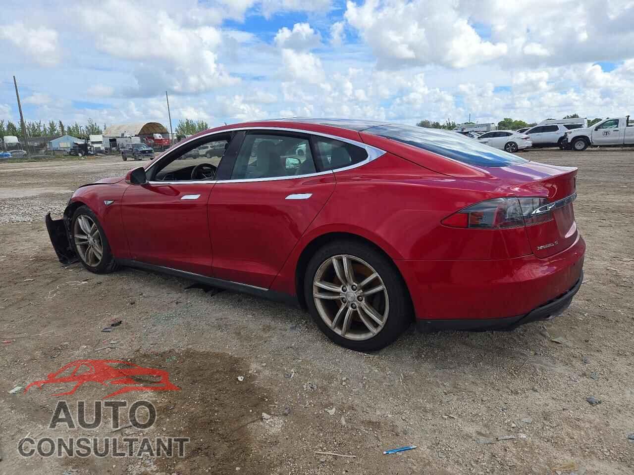 TESLA MODEL S 2015 - 5YJSA1V23FF097565