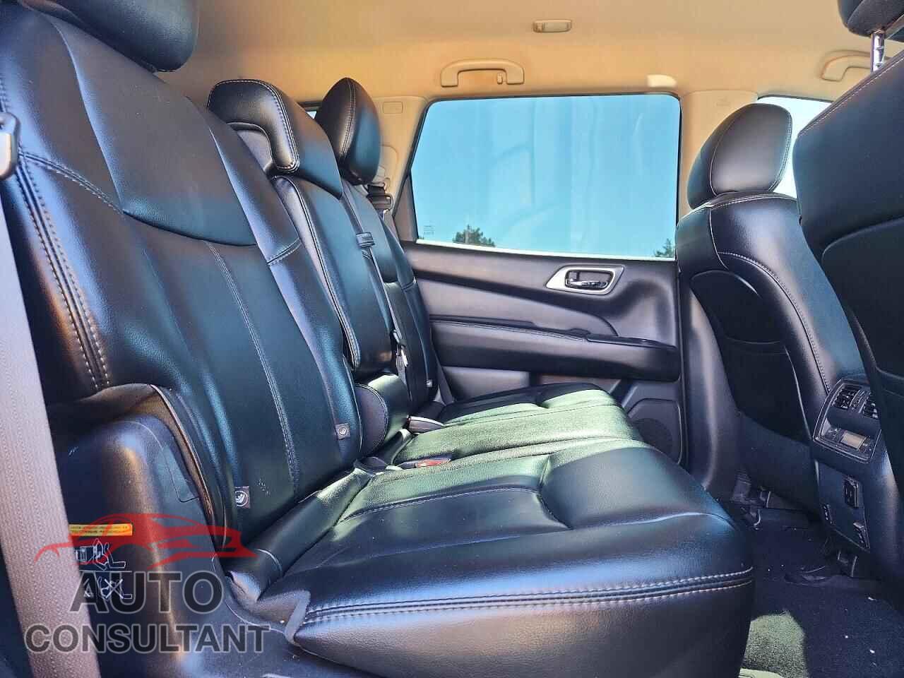 NISSAN PATHFINDER 2015 - 5N1AR2MM2FC623268