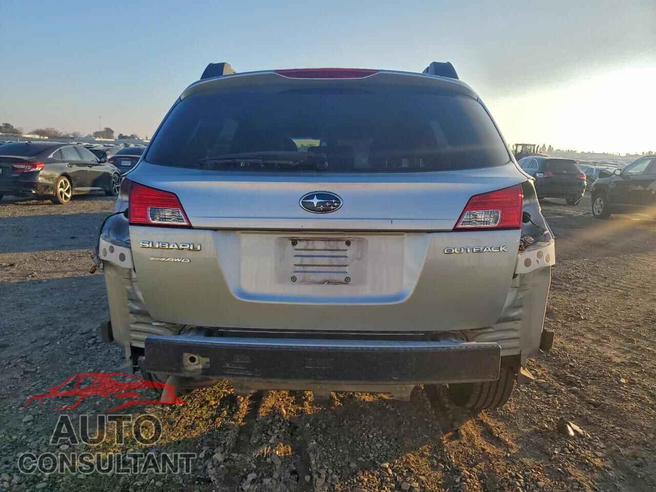 SUBARU OUTBACK 2013 - 4S4BRCCC7D3323659