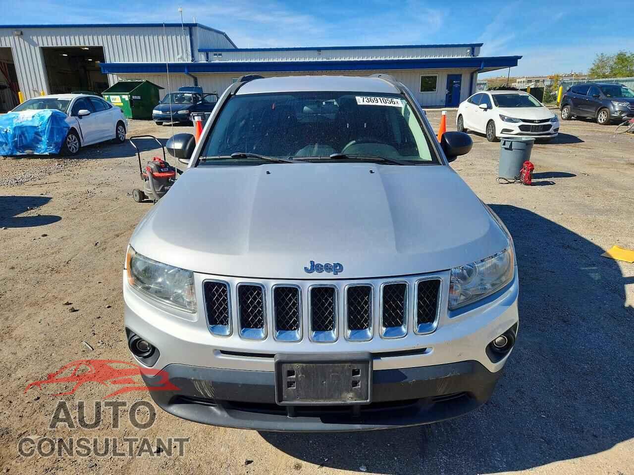 JEEP COMPASS 2011 - 1J4NF1FB8BD181938