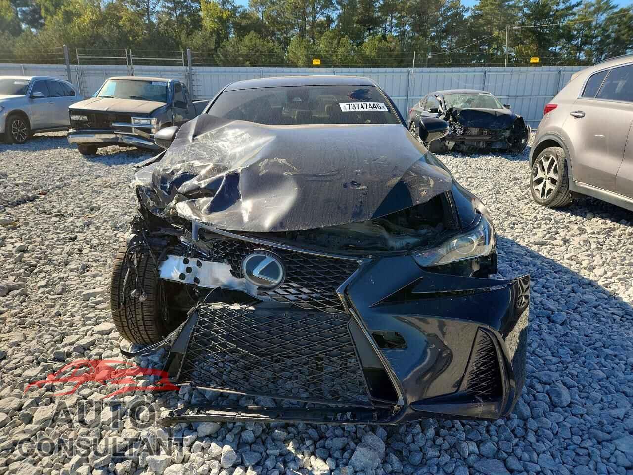 LEXUS IS 2017 - JTHBA1D28H5051055