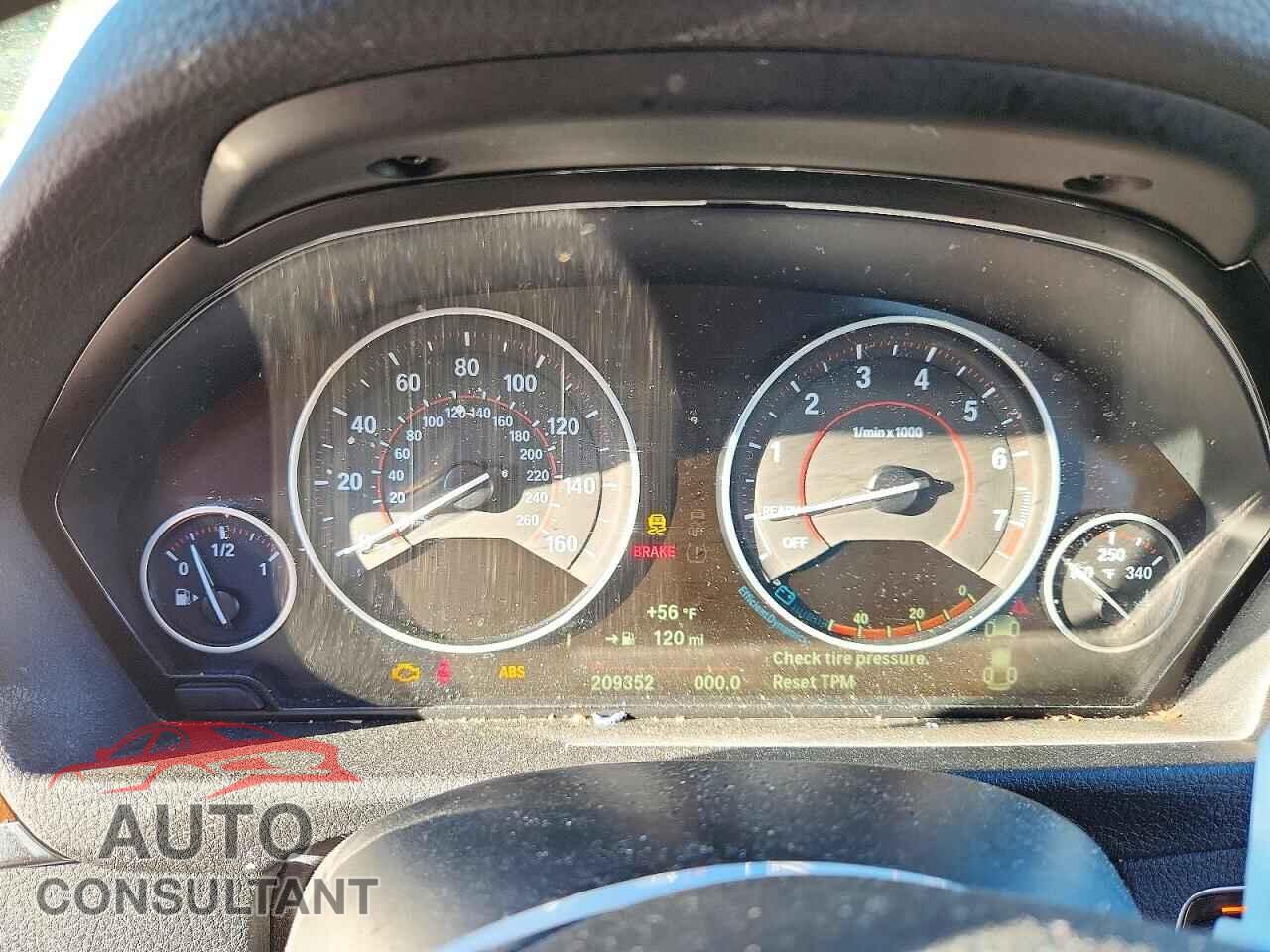 BMW 3 SERIES 2016 - WBA8E3G56GNT77997