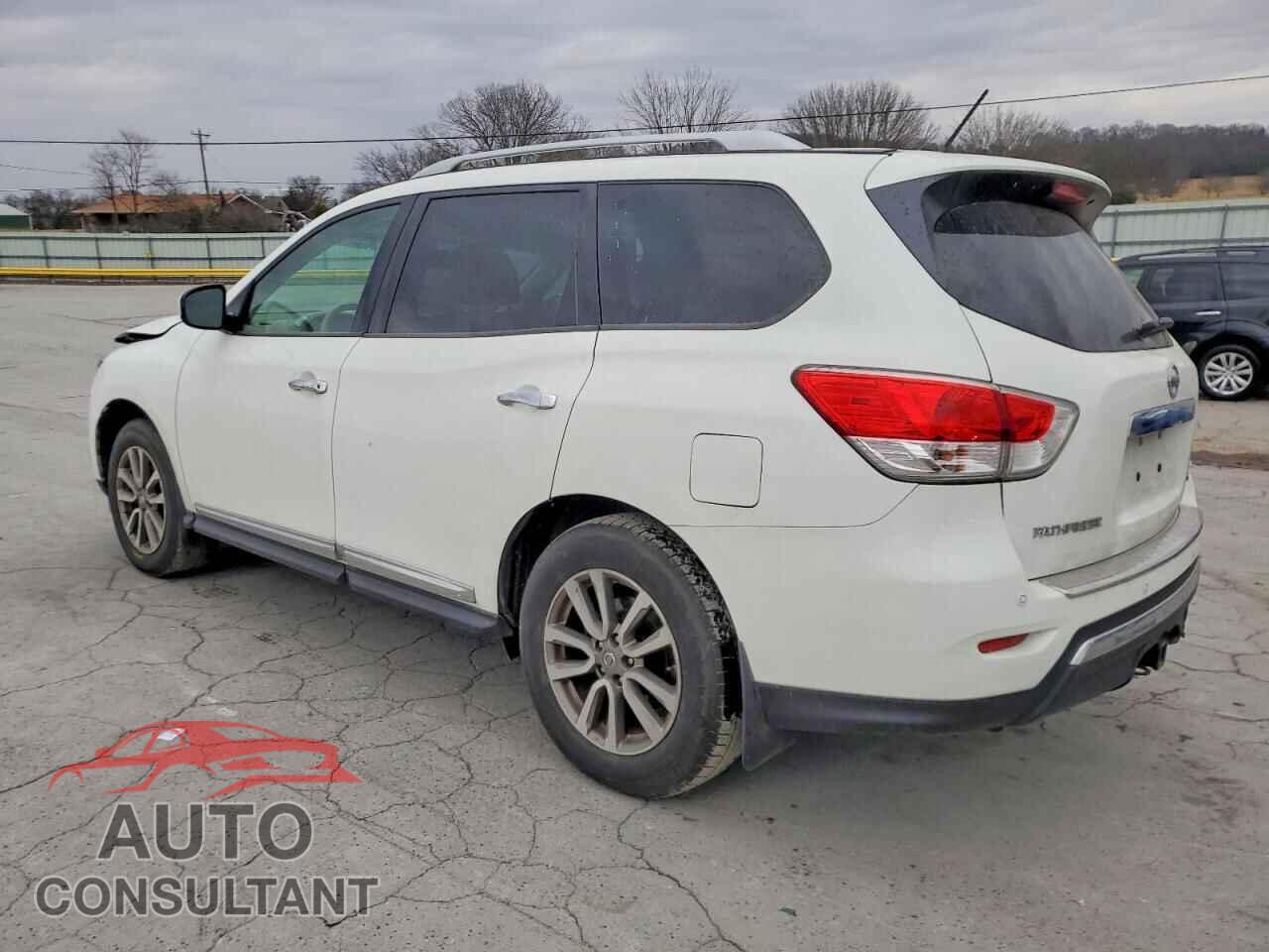 NISSAN PATHFINDER 2015 - 5N1AR2MM2FC644461