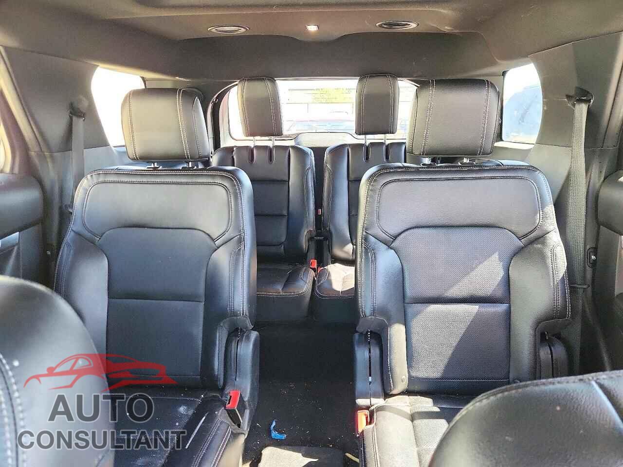FORD EXPLORER 2018 - 1FM5K7F82JGB39959