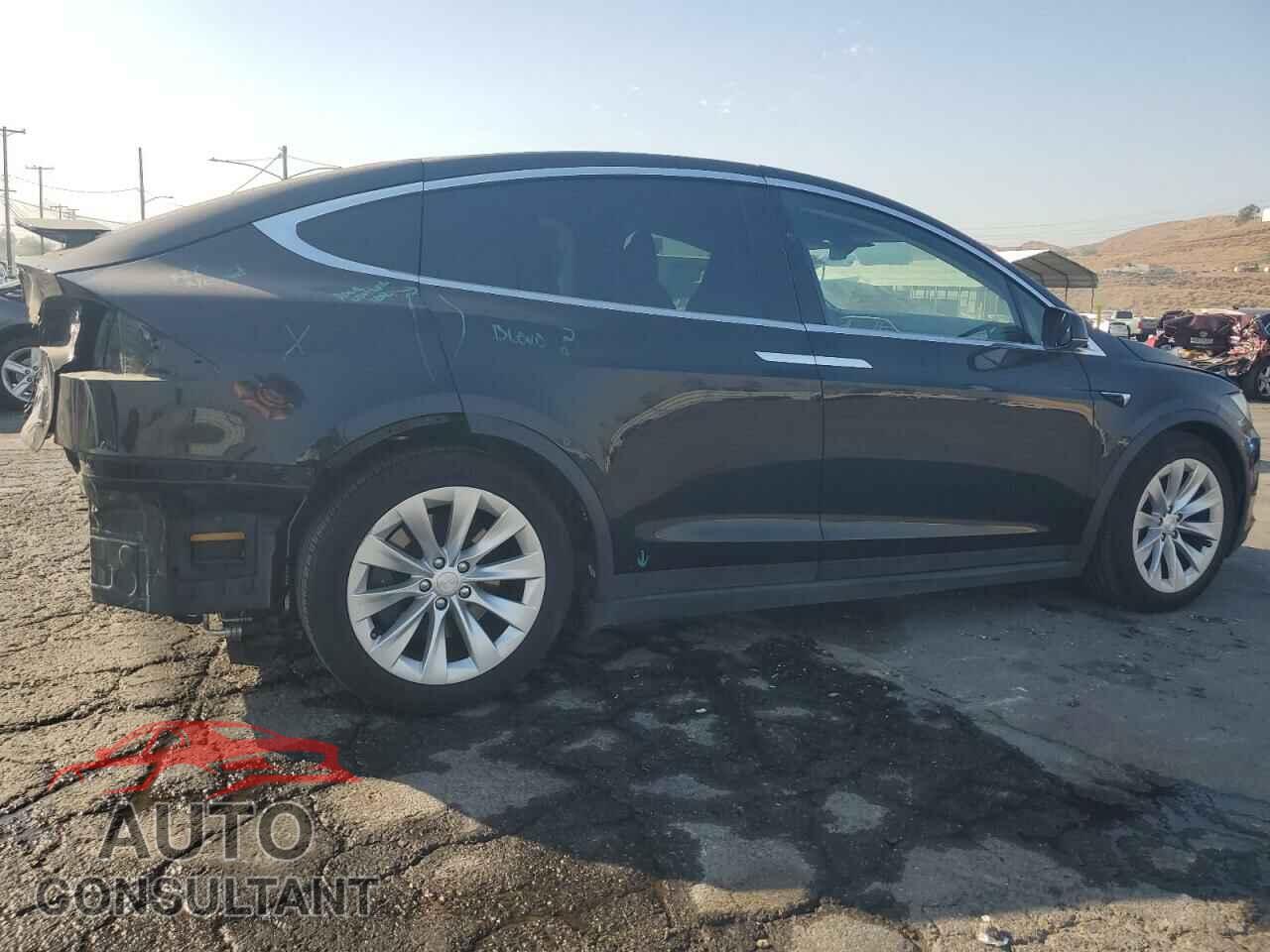 TESLA MODEL X 2017 - 5YJXCBE28HF054784