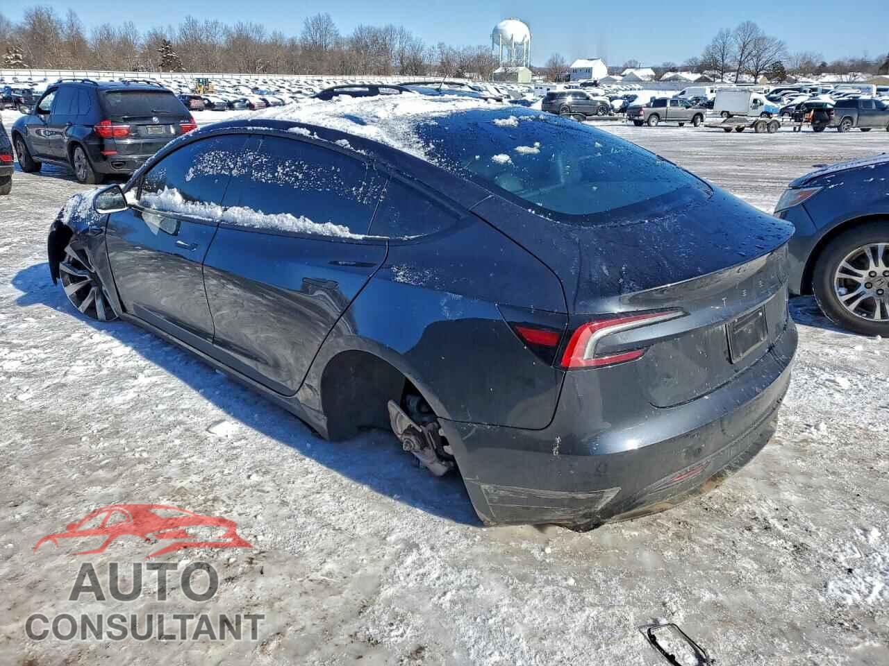 TESLA MODEL 3 2024 - 5YJ3E1EA5RF728806