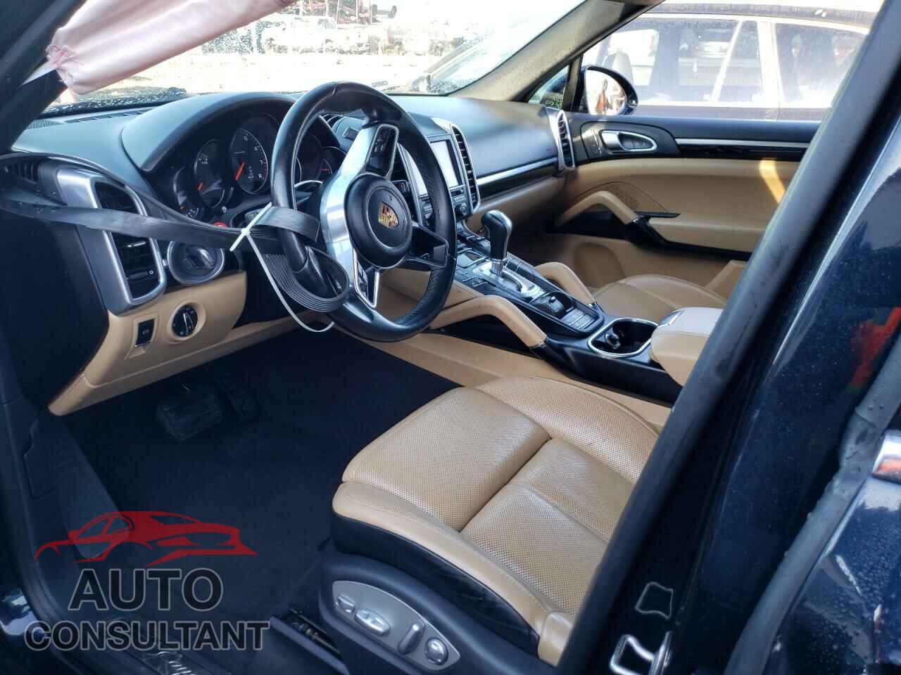 PORSCHE CAYENNE 2016 - WP1AA2A22GKA38243